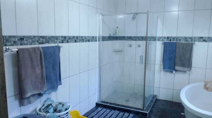 4 Bedroom Property for Sale in Kuruman Northern Cape